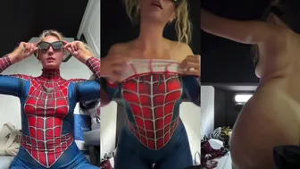 Spider Girl KirstentooSweet Gets Nude