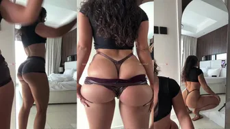 Melimtx Shows Off Her Big Booty In Latex Shorts