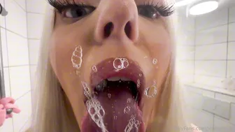 Xnatalie_04 Sucks A Black Dildo POV