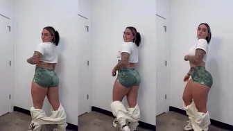 Abbyberner Shows Her Tight Ass