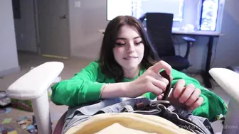 Hannah Owo Receives A Facial POV