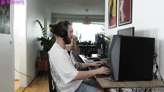 Finnish Tuhmamyy Pleasures Her Gamer Buddy