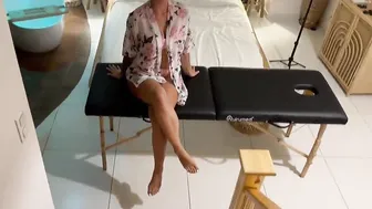 Queenaria Massage Goes Wrong
