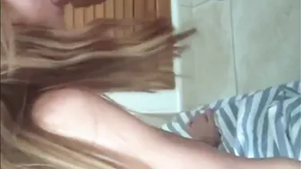 Vanessa Lawrens Sucks A Big Cock