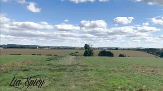 Lia Spicy Fists Her Pussy In A Corn Field