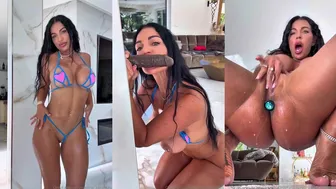 Nadine Kerastas Masturbates Her Pussy And Squirt