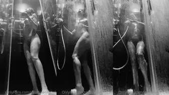 Yasmine Lafitte Sneaky View In The Shower